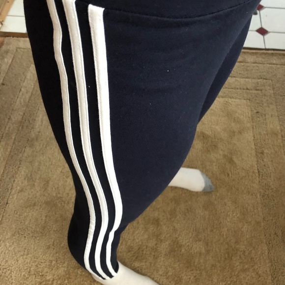 Adidas Originals three stripe navy leggings NWT - Picture 7 of 8